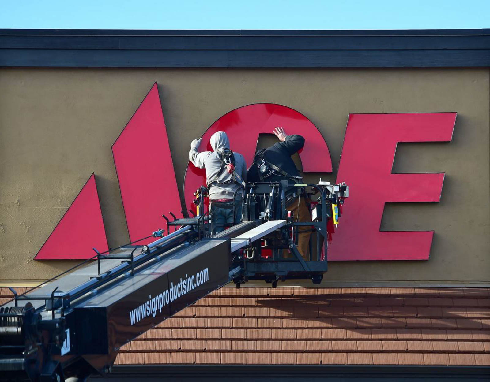 Channel Letters: Installing sign for Ace Hardware